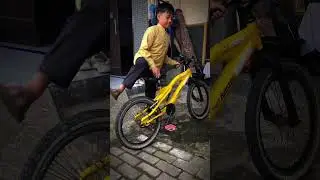 Cinematic easy bike ride #shorts #cinematicvideography #cinematicvideo