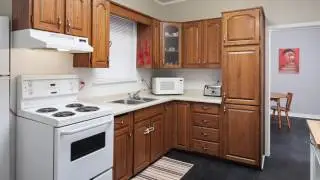 14 Byron Avenue E - presented by Scott Gunn Local london real estate agent