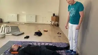 Schulterkreisen in Rücken- und Seitlage