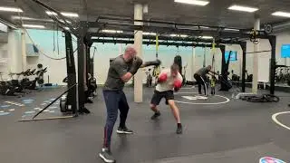 Entra&icirc;nement type boxe. (Musique PTSD - POP SMOKE)