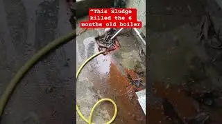 Rusty radiators water on today&rsquo;s call-out! #plumber #heating #radiator #viral #shorts#diy#youtube