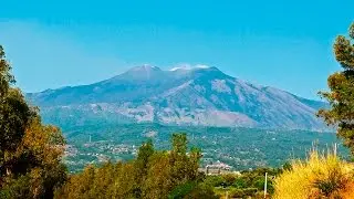 Mount Etna... (full HD)