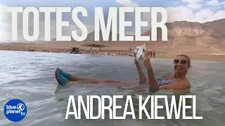 Andrea Kiewel schwebt im Toten Meer in Israel 💧🌅