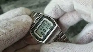 1981 Seiko A257-5010 Men's LCD Watch 