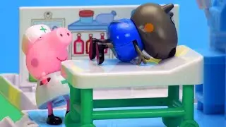 Peppa Pig Toys - Nurse Peppa Pig helps Danny Dog! - Stop Motion