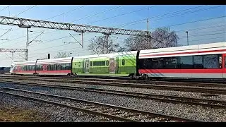 Dva putnička vlaka u Dugom Selu. Two passenger trains at Dugo Selo railway station, Croatia 2022.
