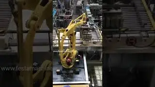 Robot Palletizer for Bottle Juice #palletizer #beverageindustry