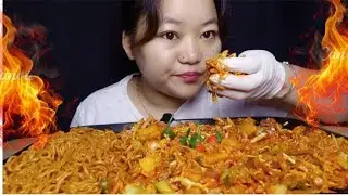 EXTREMELY SPICY GILO CHATPATE WITH 2X CURRENT NOODLES NEPALI MUKBANG @soniyaEats 