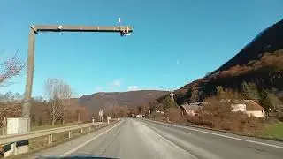 Cesta v údolí
