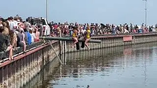 Islendingadunk @ Gimli Harbour