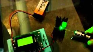 147mW 532nm keychain pointer on LPM.AVI