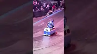 VW van takes flight! 😮🤯  -  🎥 nitrocircus