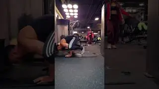 Frog Stand Attempt💪 #frogstand #calisthenics #bodyweightworkout #balance #shoulderstrength