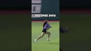 🚨 Зона, запрещенная для полетов! 🧤 Смотрите, как Вайолет перехватывает верный удар благодаря свое...