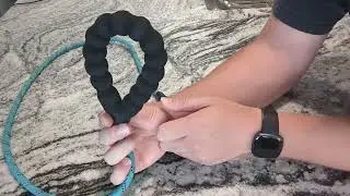 Review: BAAPET 5 FT Dog Leash with Comfortable Padded Handle and Highly Reflective Threads