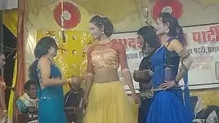 खुशबू रानी की सुपरहिट नौटंकी यूट्यूब पर चल रहा चर्चा मंच पर मचा रही है धमाल दर्शक झूम-झूम कर नाचे