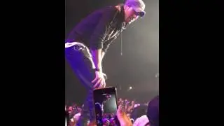 Enrique Iglesias-WITH FAN ON STAGE TAKES SELFIE  - show in Baku Formula 1 (Funny Moments)