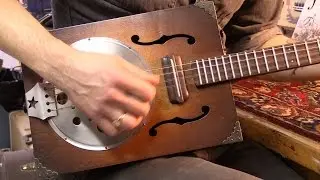 Daddy Mojo's 1930s-style cigar box guitars