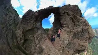 Promenade rando au Trou de la bombe (site de Tafonu di u Cumpuleddu) vers Bavella en Corse ( Zonza )