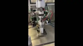 Semi-automatic Bag-On-Valve (BOV) crimping machine for aerosol production using refrigerant R134a.