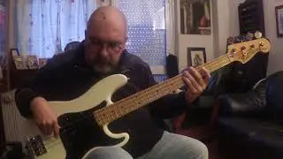 Once Upon A Time In The West - Dire Straits (bass cover)