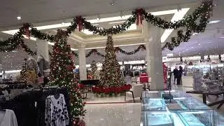 🎄🎁2025 Von Maur&reg; Christmas Decorations Display