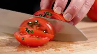 Cutting tomatoes with green diamonds inside - 10s ASMR #shorts 
