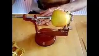 APPELSCHILMACHINE/APFELSCHALER/APPLE PEELING MACHINE/PELE-POMMES/PELA MELE/PELADOR DE MANZANA