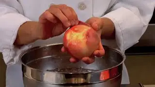 How to Blanch Peaches (or any fruit or veggie!)