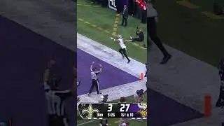 Chris Olave Touchdown Catch vs Vikings🔥 #shorts #nfl #saints