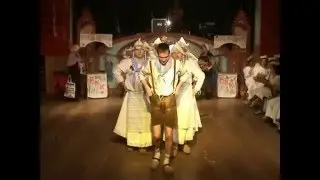 FKK Programm 2005: Holzschutanz der Maskulinen Hupfdolls des FKK