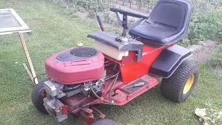 Тракторная косилка Briggs Stratton дымится черным дымом. Вина. Неравномерная работа двигателя.