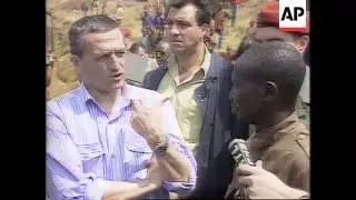 Zaire - Leotard Visits French Troops In Rwanda
