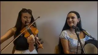 ( Irish music ) Ciara and Naoise the super talented sisters ( bodhr&aacute;n & fiddle )