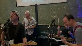 Little Wing (Jimi Hendrix) - Poncho Pilot Live Band Cover