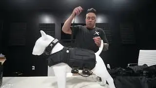 How to attach the XDOG parachute to the XDOG vest?!!