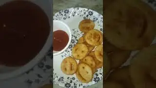 Potato smiley recipe 😋.. Easy and instant Potato snacks for breakfast #breakfast #shorts #ytshorts
