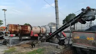 Aaj to JCB bigad gaya 😱😱😱 Plant chalu kar diya 🛣️🛣️ arvind ko muhrat ka paisa chahiye😀😀😀#vlog #trave