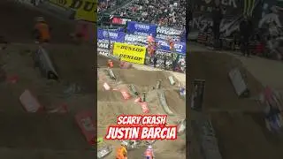Scary crash with Stewart and Barcia at A1 #motorcycle #supercross #motocross #dirtbike #crash