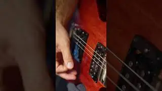 Upstrokes or downstrokes? #riff #metalguitar #rhythmguitar #riffing #guitarriff #gibson #lespaul