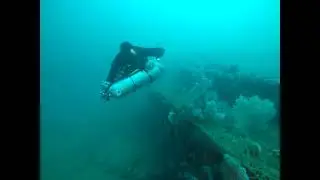 Rogers Barge, last SSI Extended Range course dive for Osama with @extradiversqantab7087