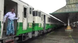 ミャンマー国鉄 元JR東日本キハ48･40　Yangon駅発車(2) / Yangon Circular Line Ex.JR-East Kiha 48&40