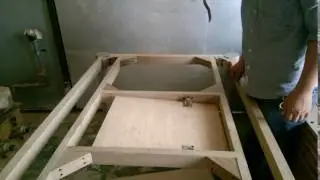 Expanding table lift.