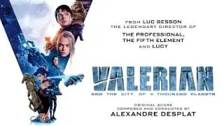 Alexandre Desplat - Flight Above the Big Market (From 