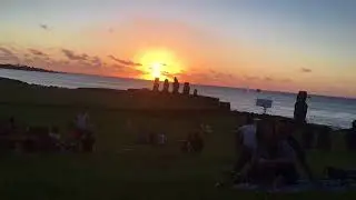 Sunset on Easter Island (Rapa Nui) - Ahu Tahai Moai timelapse