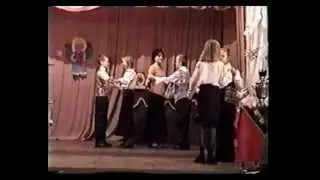 Laste j&otilde;ulun&auml;idend Liivi kultuurimajas 2004