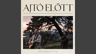 Ajtó előtt