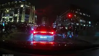 Balade de nuit sur Quai de l'Horloge, pont Neuf, rue de la Monnaie et rue Rivoli tr&egrave;s d&eacute;natur&eacute;e.