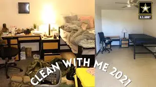 CLEAN WITH ME *Lit Playlist* | Clearing the Army Barracks