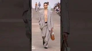 Barbara valente walking for Stella McCartney Spring-summer 2025 show